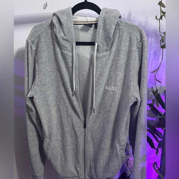 Men’s Hugo boss tracksuit - pants and sweater size S - Picture 3 of 6